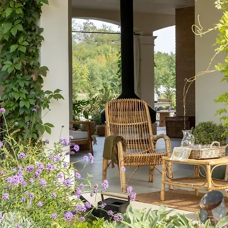 Yeppa בית הארחה 4*